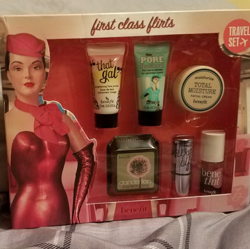 Benefit Cosmetics First Class Flirts Travel Set